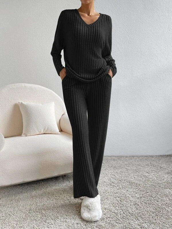 Gebreide loungeset | Geribd | Lange Mouwen | Tweedelige Set | Vrouwelijke Loungewear-Boetiek Moda