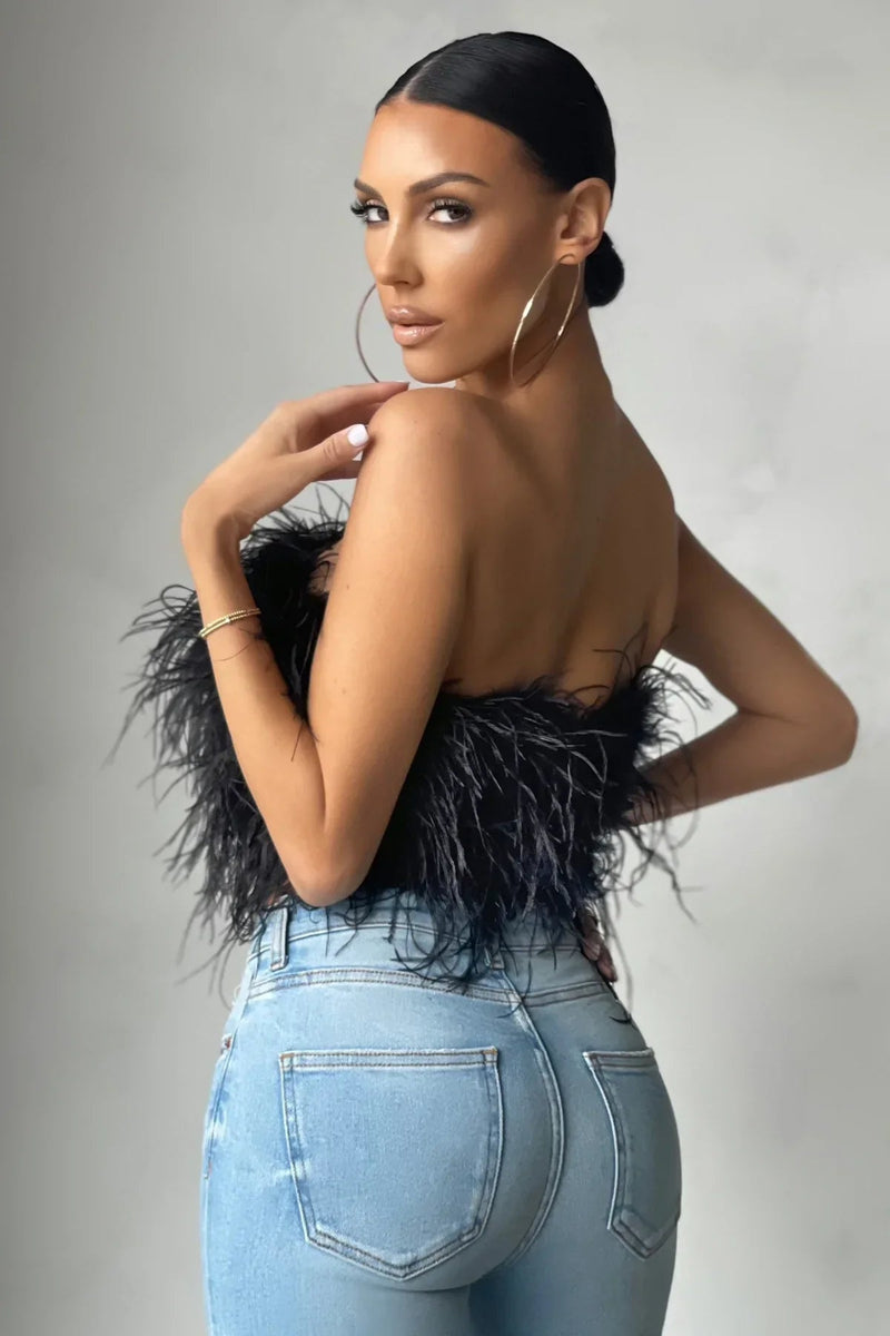 Katrine Feather Top | Stijlvolle veren crop top is een toptrend dit jaar-Boetiek Moda