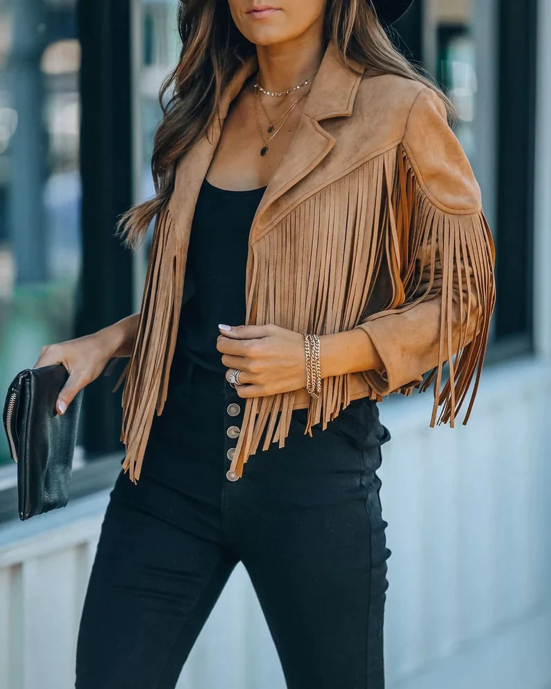 Kelly Tassel Jacket | Geef je outfit wat extra's met dit trendy kwastenjasje.-Boetiek Moda