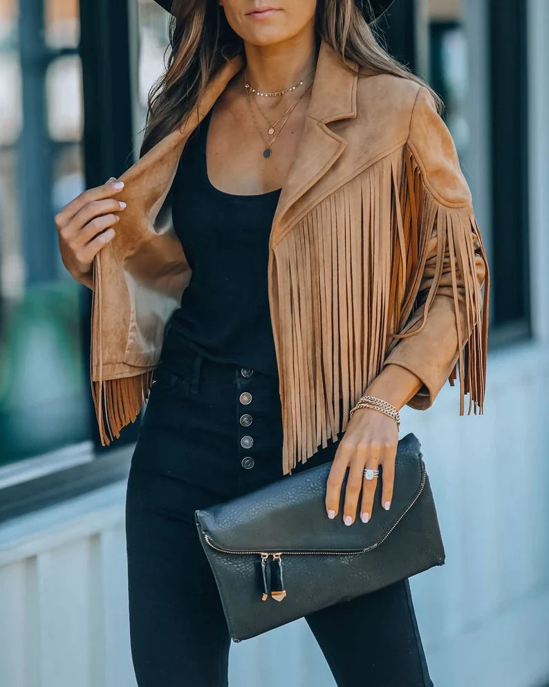 Kelly Tassel Jacket | Geef je outfit wat extra's met dit trendy kwastenjasje.-Boetiek Moda