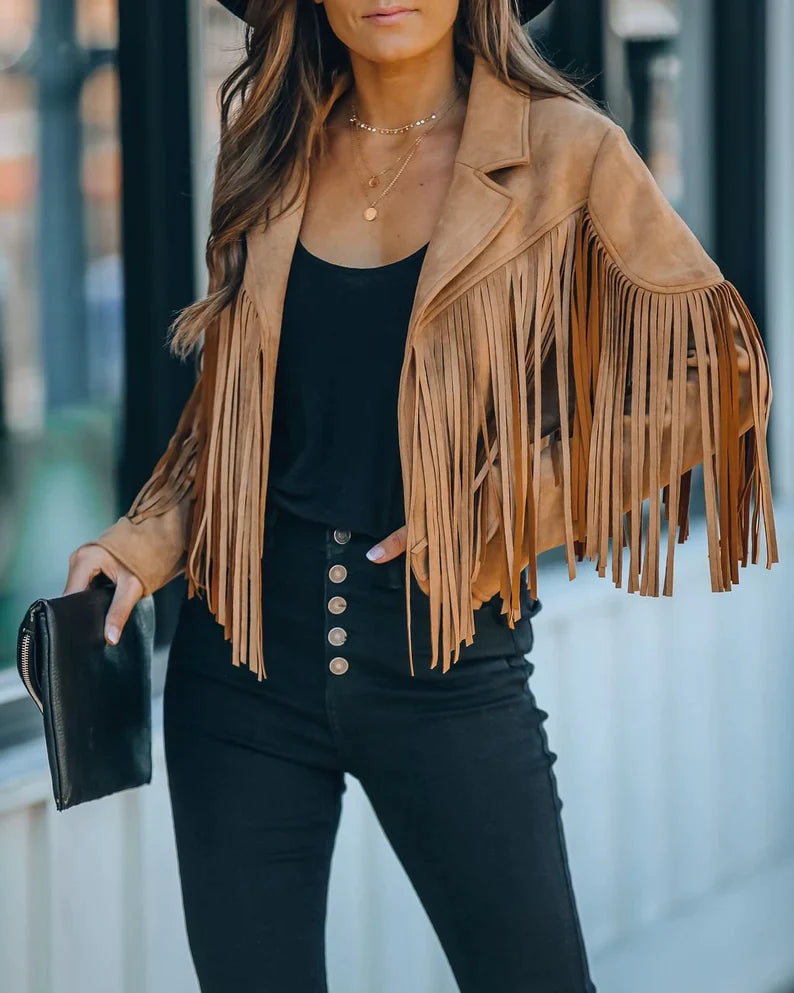 Kelly Tassel Jacket | Geef je outfit wat extra's met dit trendy kwastenjasje.-Boetiek Moda