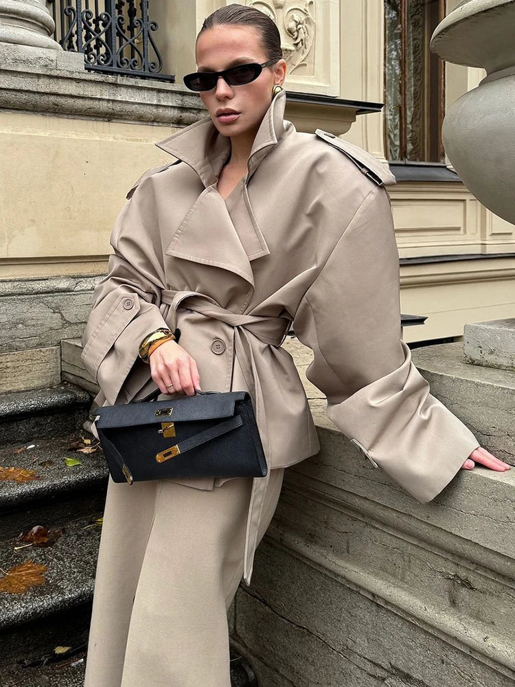 Korte Trenchcoat | Dubbelrijig | Riem | Oversized trenchcoat | Dames trenchcoat-Boetiek Moda