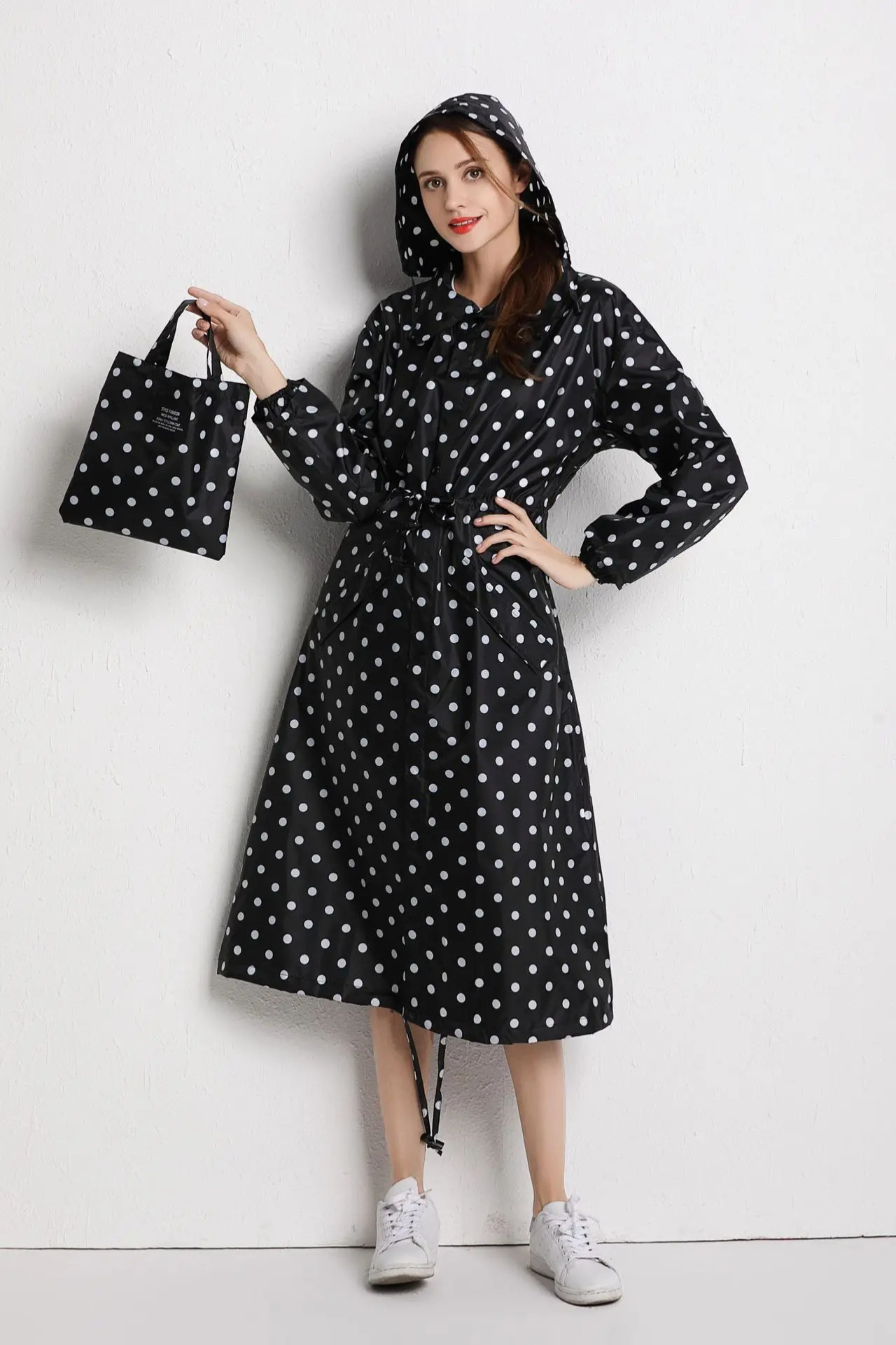 Lange regenjas | Capuchon | Taillekoord | Regenjas | Dames Lange Waterdichte Jas-Boetiek Moda