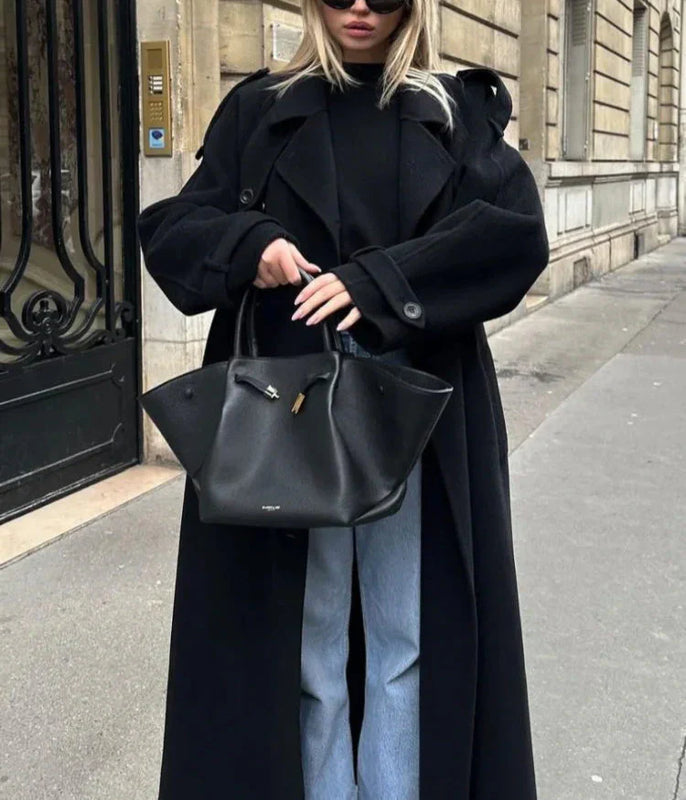 Lange trenchcoat | Zwart | Dubbelrijig | Oversized trenchcoat | Dames trenchcoat-Boetiek Moda