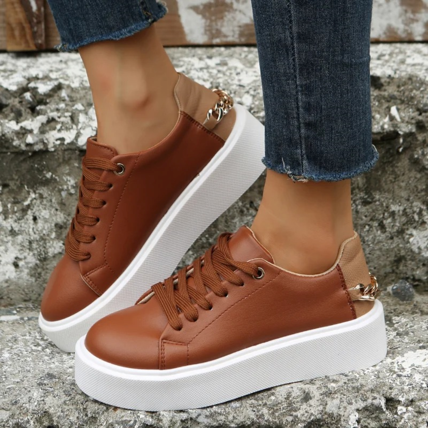 Leren sneakers - Dames Sneakers met Dikke Zool en Vetersluiting-Boetiek Moda