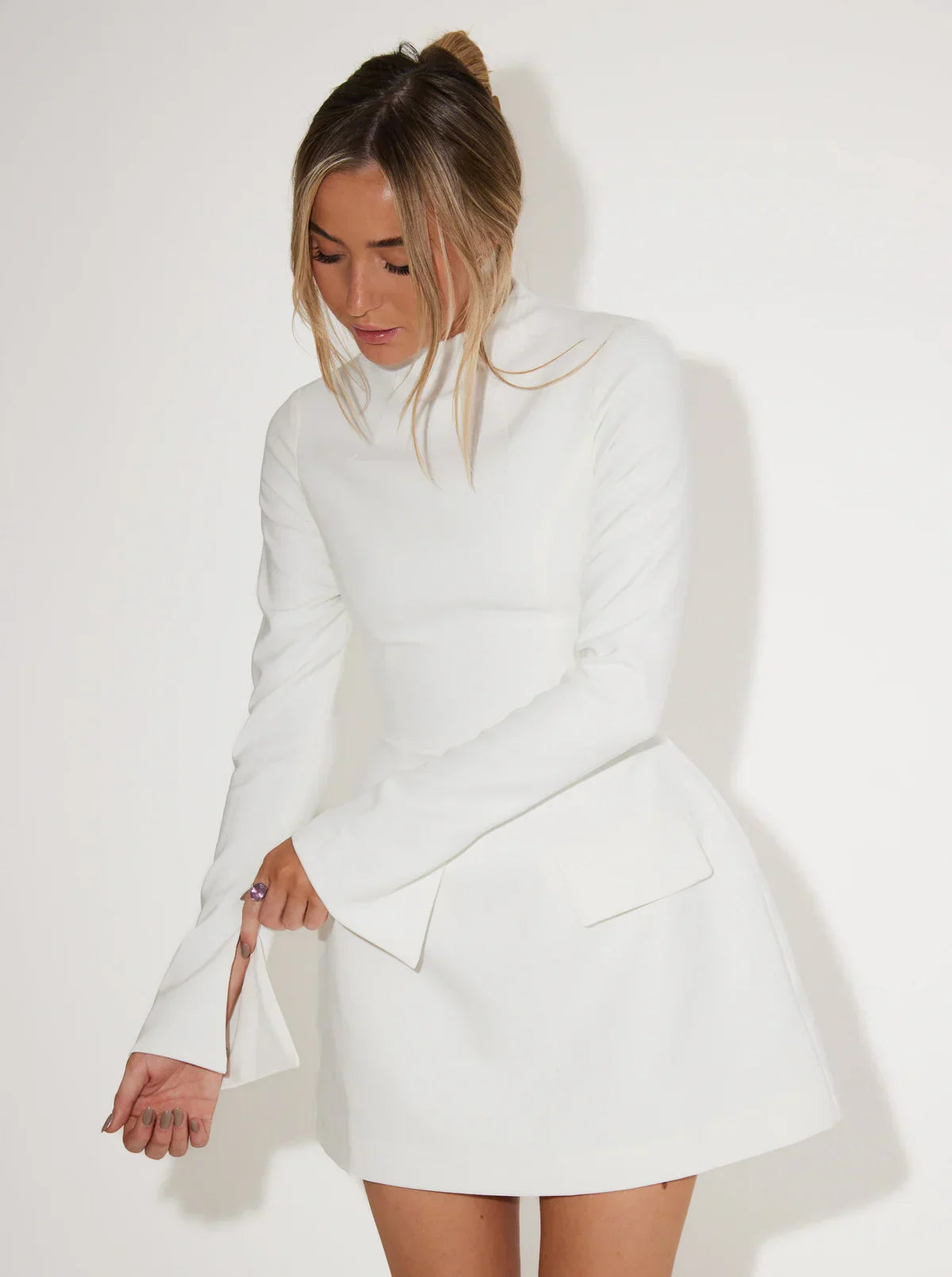 Mini-jurk - Hoge Hals - Lange Mouw - Jurk met Coltrui - Elegante Jurk-Boetiek Moda