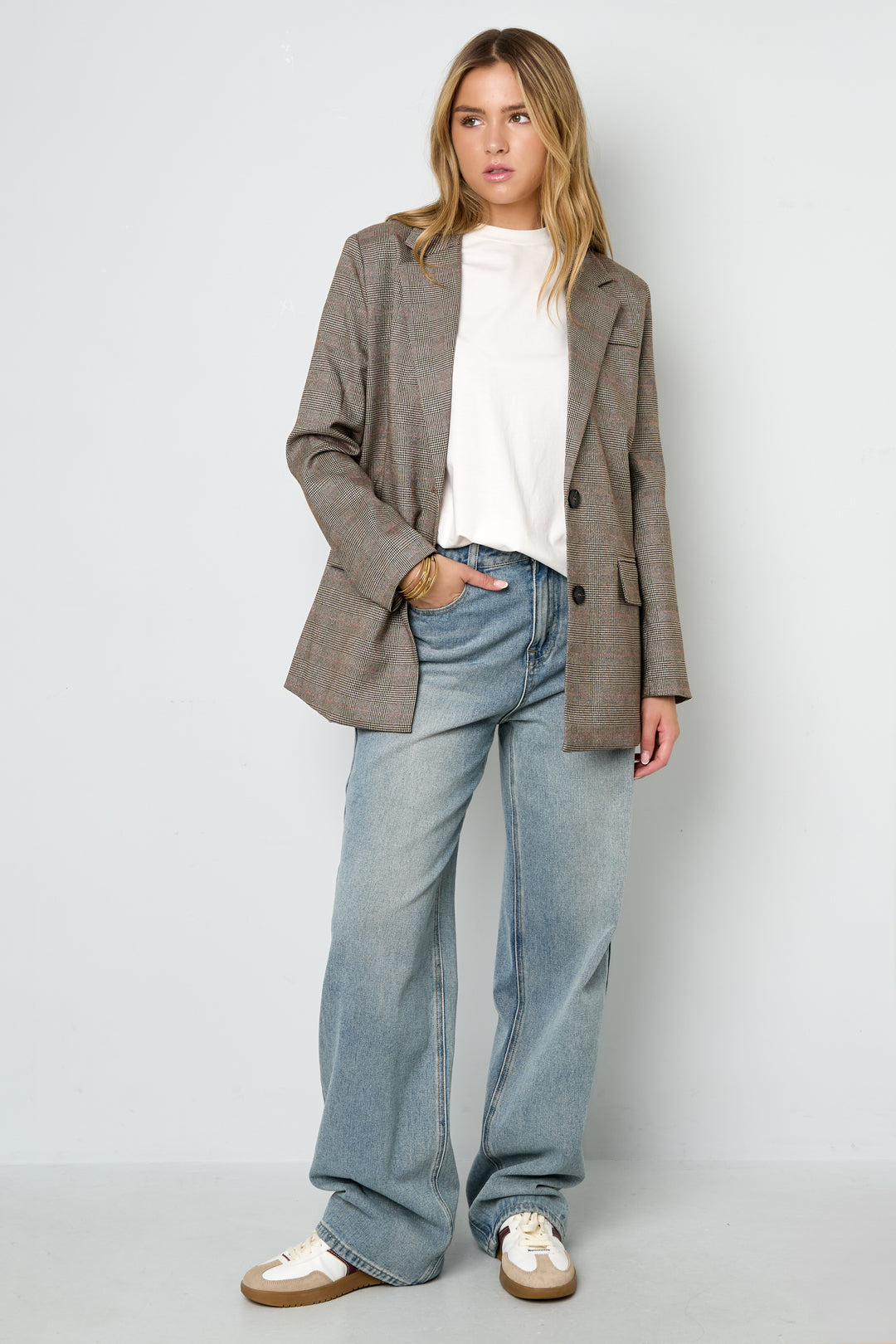 Oversized Blazer - Losvallende damesblazer met enkele rij knopen en ruitmotief-Boetiek Moda