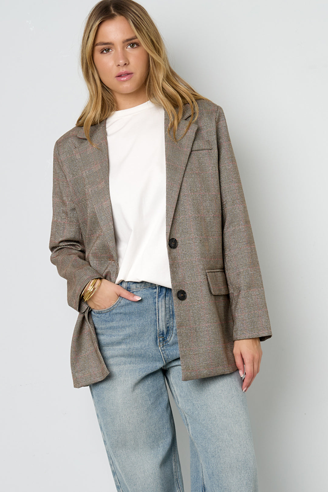 Oversized Blazer - Losvallende damesblazer met enkele rij knopen en ruitmotief-Boetiek Moda