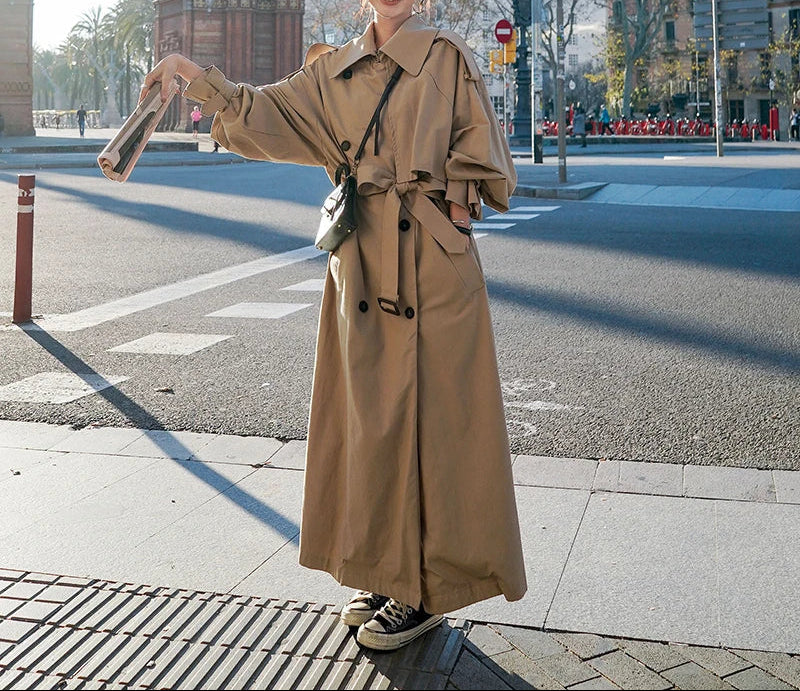 Oversized trenchcoat - Lange trenchcoat met dubbele knoopsluiting voor dames-Boetiek Moda