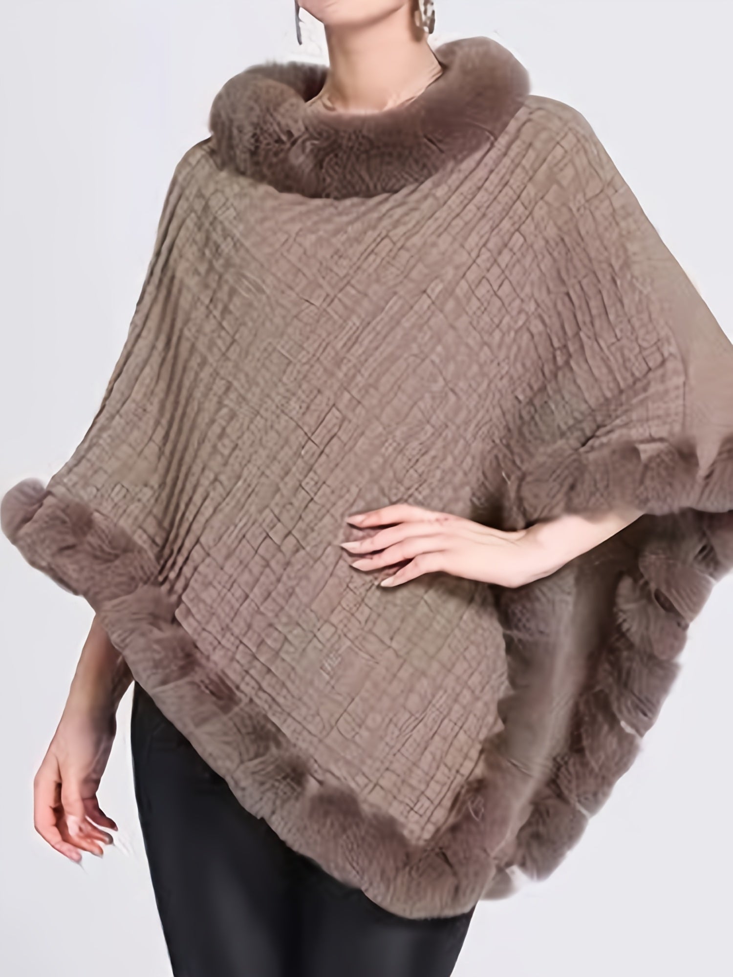 Poncho van bont - Stijlvol - Bont - Gebreide Poncho - Dameskleding-Boetiek Moda