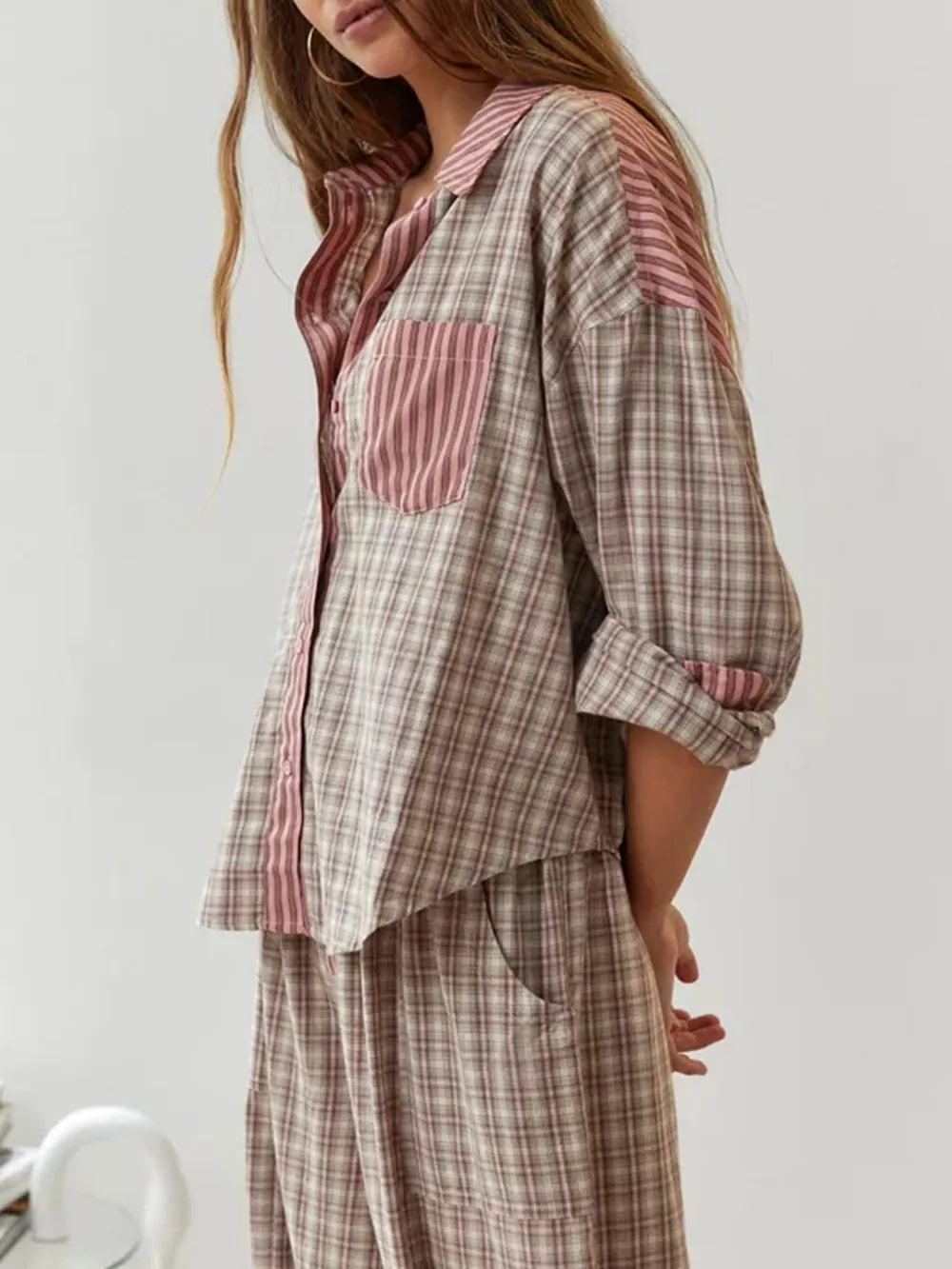 Pyjamaset - Dames pyjamaset met lange mouwen van katoen met ruitjesmotief-Boetiek Moda