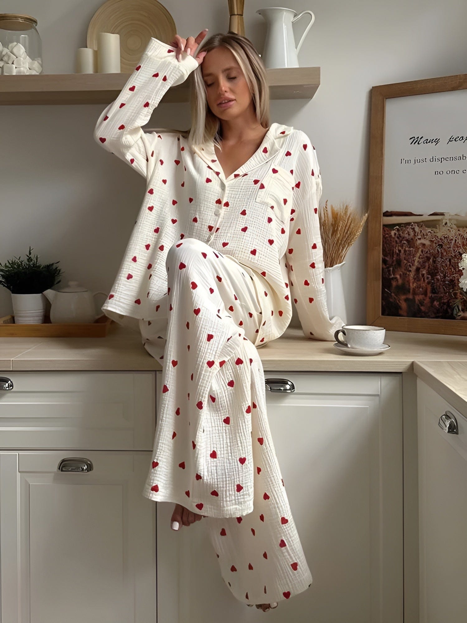 Pyjamaset - Dameslinnen lange mouwen Pyjama met hartjesprint-Boetiek Moda
