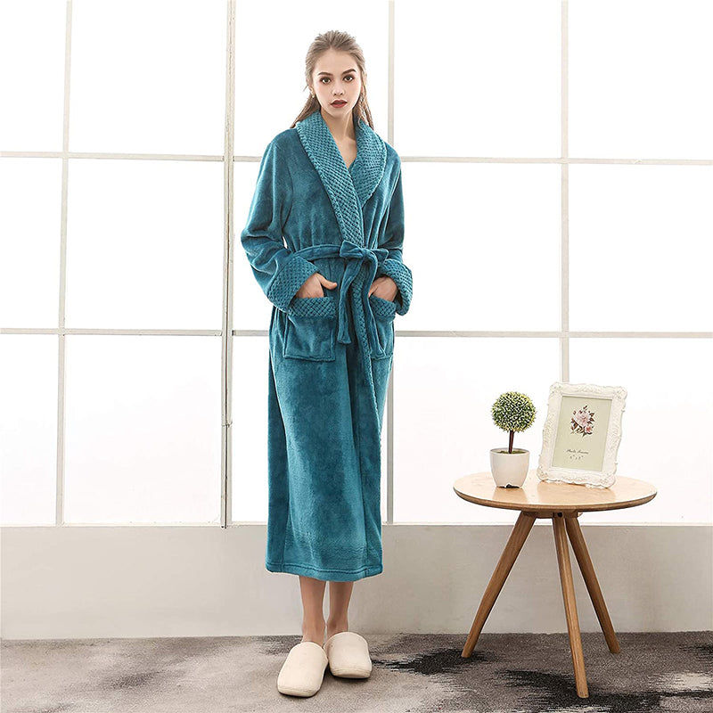 Quinna Long Bathrobe | Zachte en gezellige badjas die u warm houdt tijdens de kille winter.-Boetiek Moda