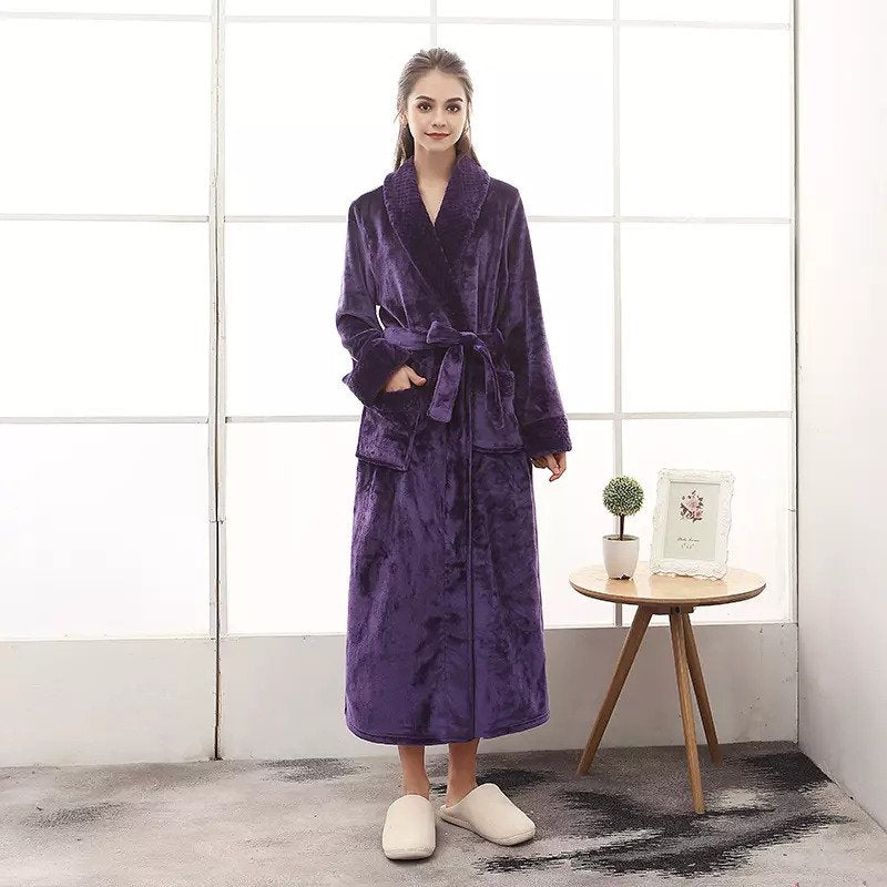 Quinna Long Bathrobe | Zachte en gezellige badjas die u warm houdt tijdens de kille winter.-Boetiek Moda