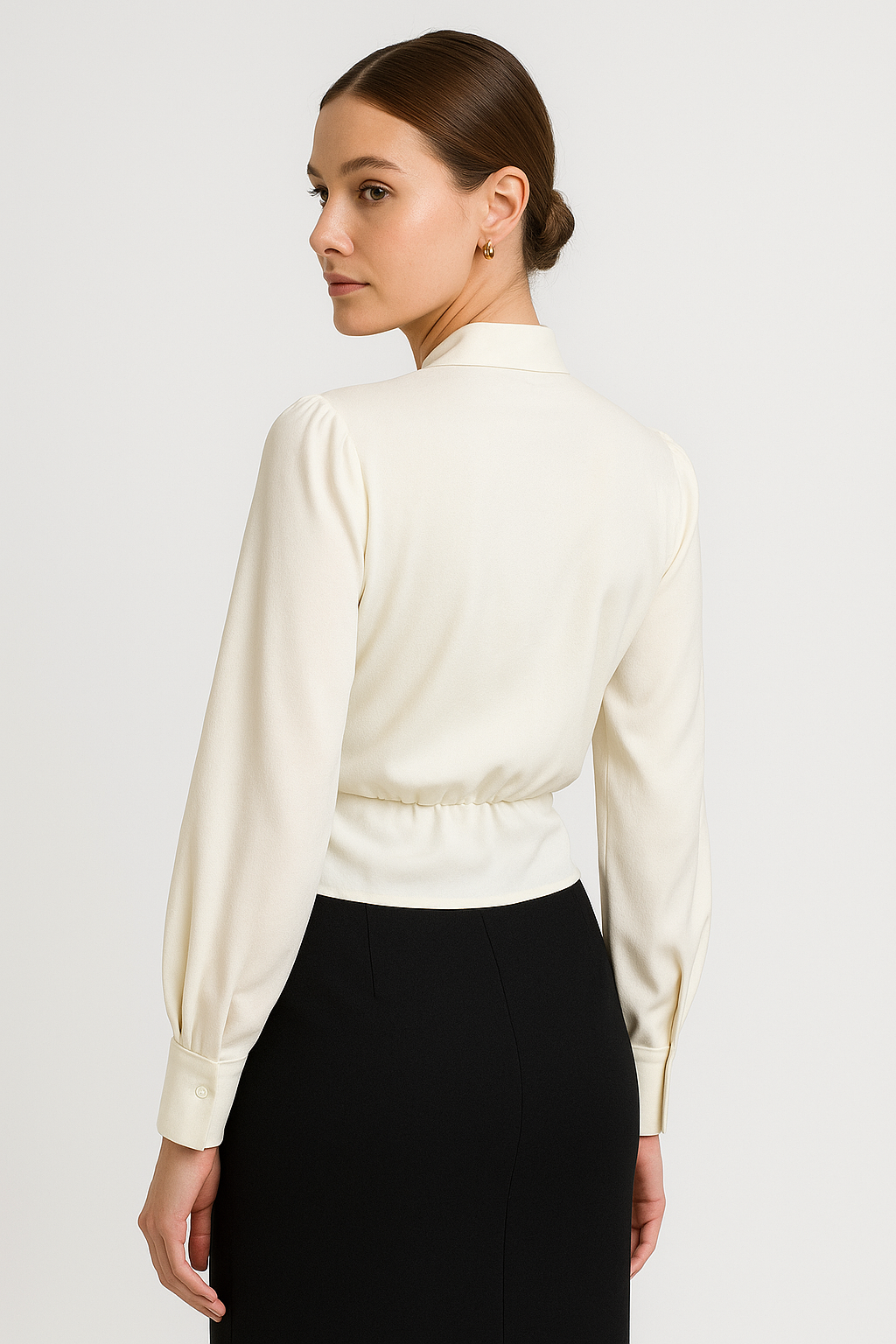 Satijnen blouse - lange mouwen - V-hals - satijnen overhemd - damesblouse-Boetiek Moda