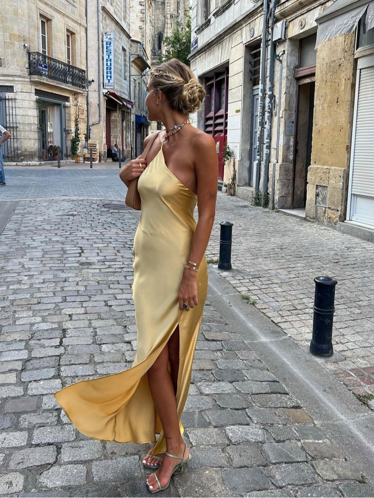Satijnen jurk | Maxi | Split | Rugloze jurk | Zomerjurk-Boetiek Moda