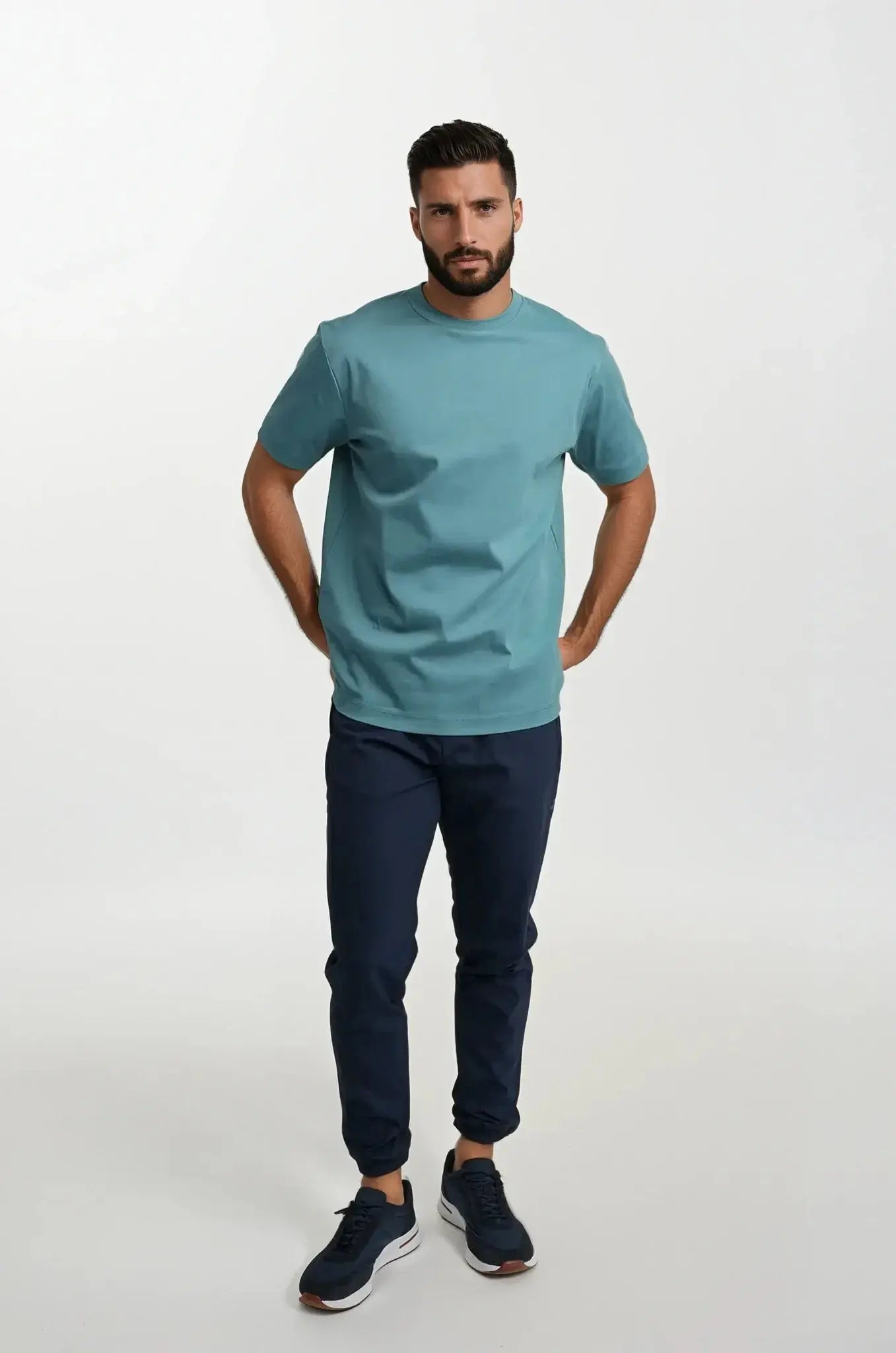 Turquoise T-shirt - Basic T-shirt met ronde hals voor heren-Boetiek Moda