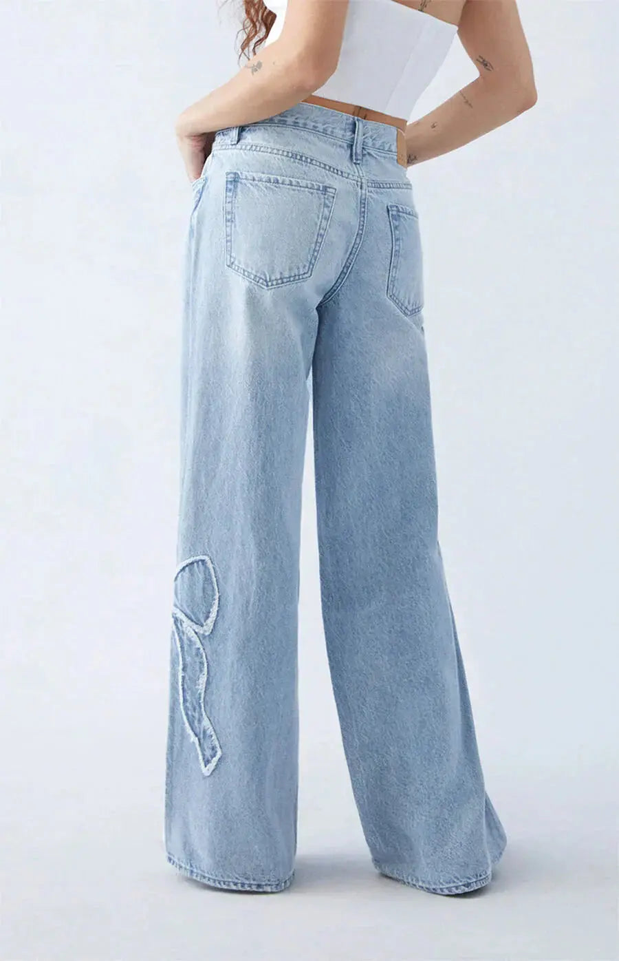 Wide Leg Jeans | Lichtblauw | Strikdetail | Loszittende jeans | Damesjeans-Boetiek Moda