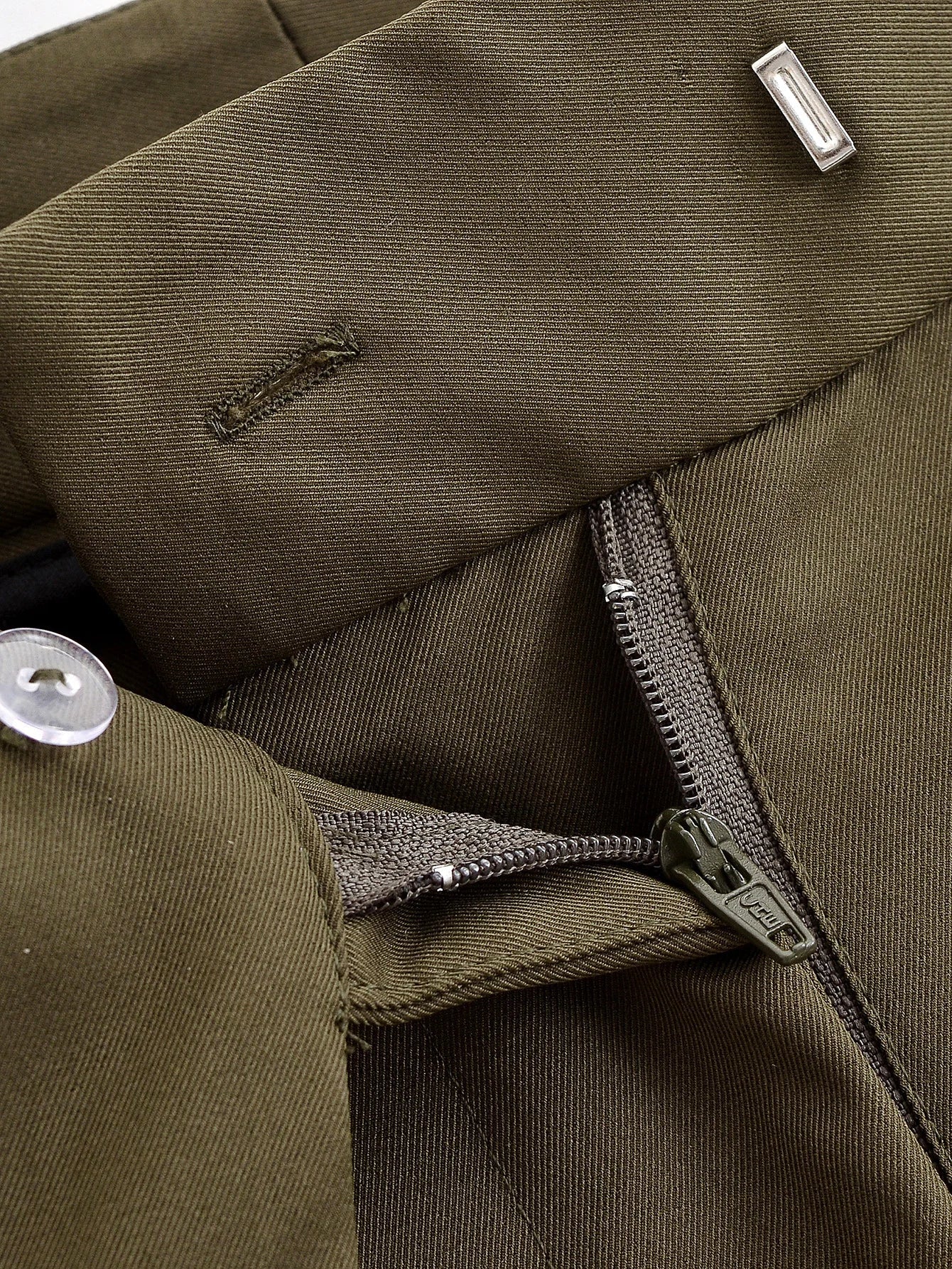 Wijde broek | Legergroen | Hoge taille | Plooibroek | Damesbroek-Boetiek Moda