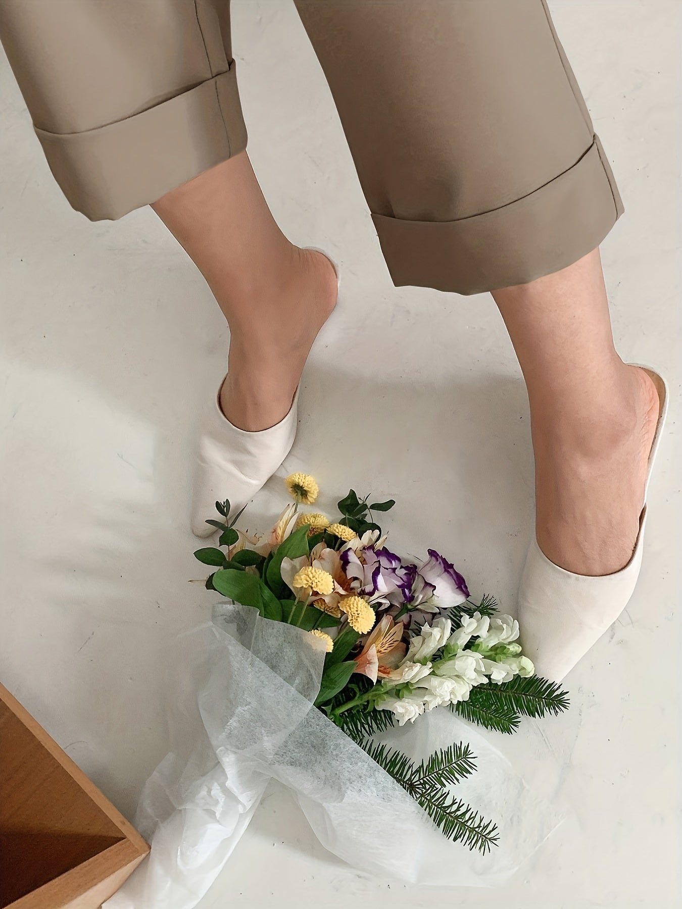 Wijde broek - Plooien - Hoge taille - Wijde pijpen - Damesbroek-Boetiek Moda