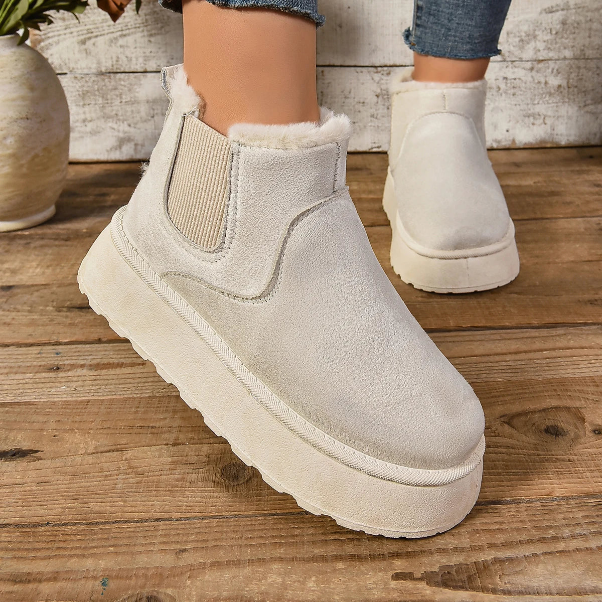 Winterlaarzen | Enkel | Slip-On | Bontgevoerde Laarzen | Vrouwenlaarzen-Boetiek Moda