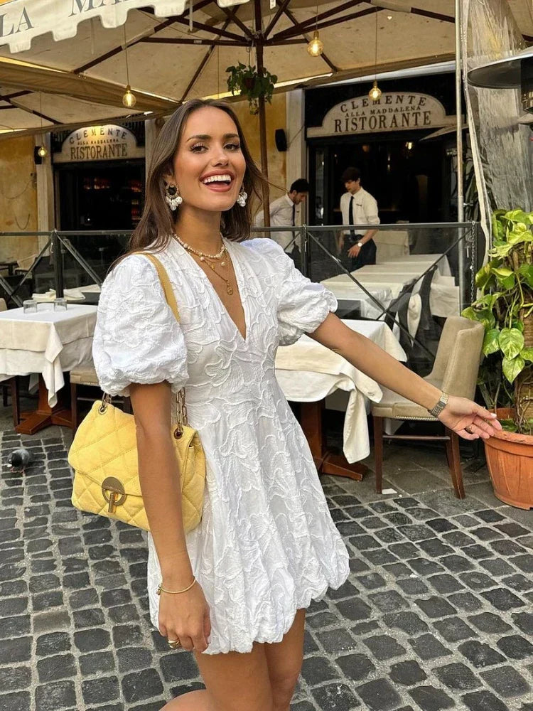 Witte jurk – V-hals – Pofmouwen – Mini-jurk – Zomerjurk-Boetiek Moda